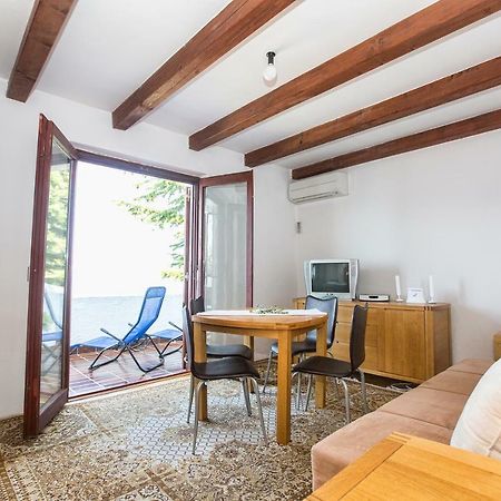 Appartamento Penthouse Karlobag Esterno foto