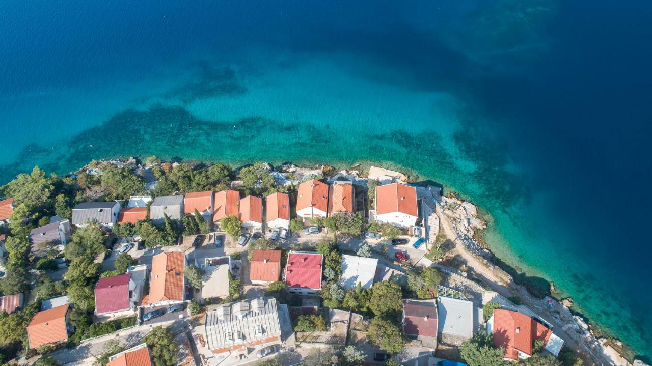 Appartamento Penthouse Karlobag Esterno foto