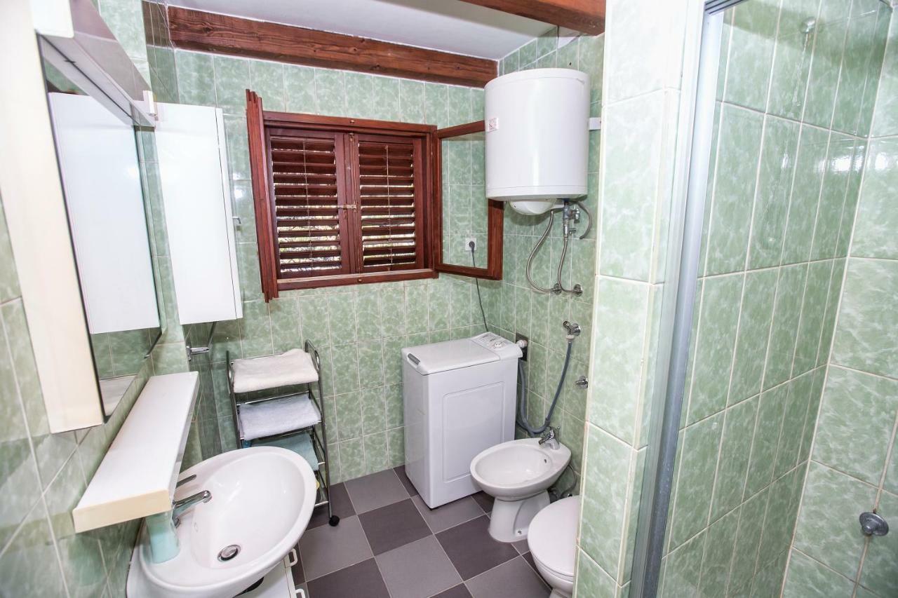 Appartamento Penthouse Karlobag Esterno foto