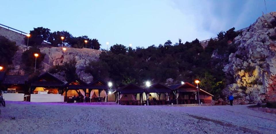 Appartamento Penthouse Karlobag Esterno foto